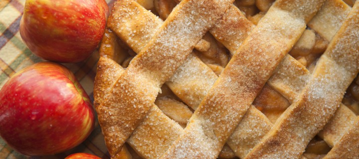 Almás pitébe sütött emlékeim – recepttel